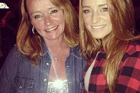 Teen Mom Maci Bookout’s mother shades her daughter’s ex Ryan Edwards by joking he’s ‘Kenny Rogers’..