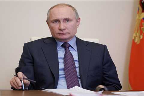 Merkel and Macron ‘negotiate with Putin for Sputnik V vaccine’ as yet more AstraZeneca jab chaos..