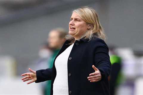 Chelsea boss Emma Hayes can led Blues to Euro glory, says Arsenal legend Vic Akers – just like he..