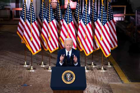40 Years After Reagan, a Bet Big Government Can Get Something Done