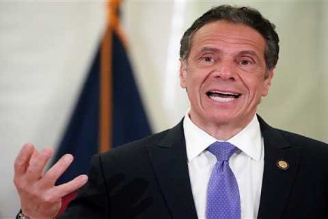 Gov Cuomo ‘negotiated $4MILLION Covid book deal while aides tried to hide true scale of nursing..