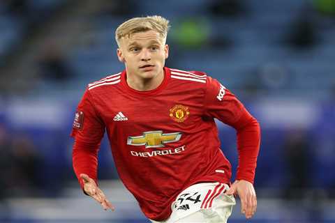 Man Utd ‘willing to offer Donny van de Beek in Adrien Rabiot player-swap transfer exchange with..