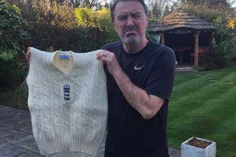 Cricket legend Phil Tufnell’s first Test match jumper shrunk in the wash by his wife