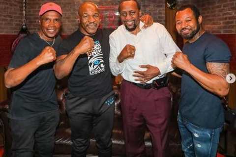Mike Tyson names three of his greatest boxers ever as he meets up with Sugar Ray Leonard and Co for ..