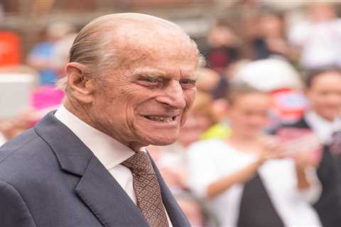 Channel 4 slammed as it shows Couples Come Dine With Me and Flog It despite Prince Phillip’s death