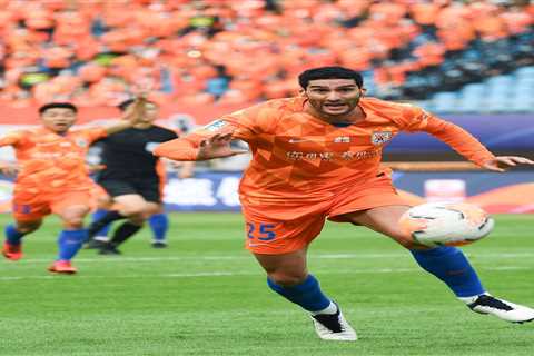 Mourinho ‘plans shock Marouane Fellaini free transfer swoop as Tottenham eye move with Shandong..