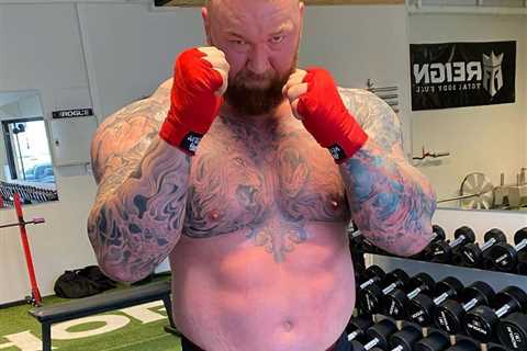 Game of Thrones star Hafthor Bjornsson’s boxing fight vs Australia Strongest Man Alex Simon OFF..
