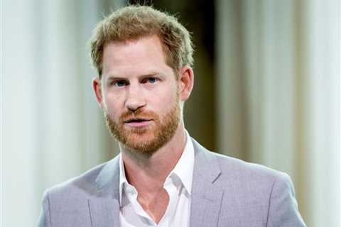 Prince Harry agreed to MARRY ME, claims furious woman duped by conman… who now wants royal arrested