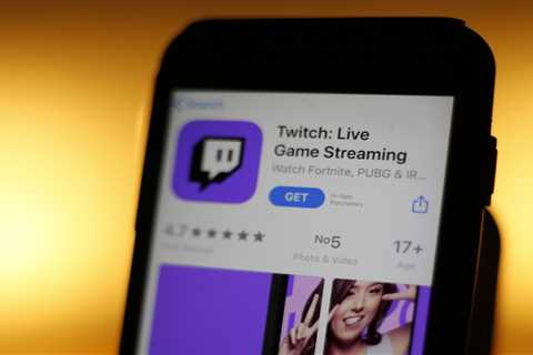 How to stream your PS5 or Xbox Series X games on Twitch easily