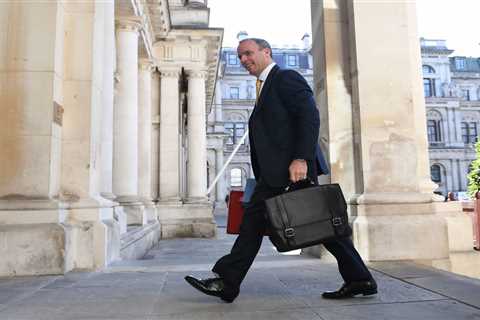 Furious Dominic Raab &amp; US slam ‘malicious’ Russian ‘CosyBear’ hack attack which ‘undermines..