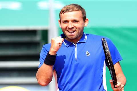 Dan Evans crushes Novak Djokovic in straight sets to stun world No1 and cruise into Monte-Carlo..