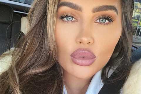 Lauren Goodger pays moving tribute to Nikki Grahame as she remembers meeting star in a toilet..