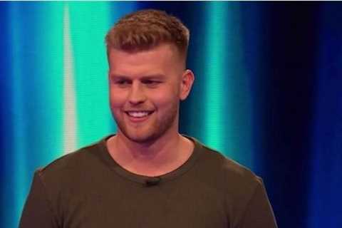 Tipping Point fans left swooning over ‘hot as f***’ contestant Carter who walks away with thousands