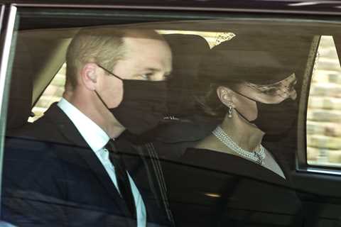 Kate Middleton’s touching nod to Diana AND the Queen as she wears pearl choker Monarch loaned to..
