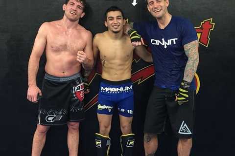 WWE legend and former UFC fighter CM Punk talks up Ben Askren’s striking and predicts him..