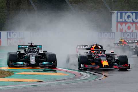 Verstappen storms to Emilia Romagna GP win while Hamilton bounces back from spinning off to finish..