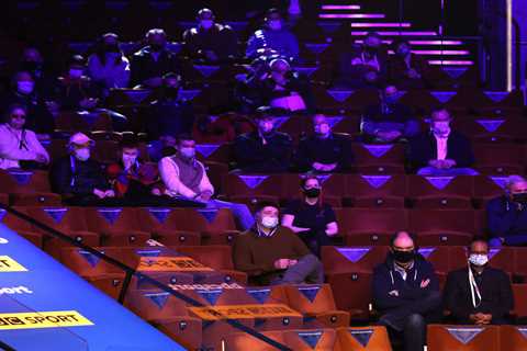 Crowds return to sporting events in UK as Crucible welcomes 632 spectators to day one of World..