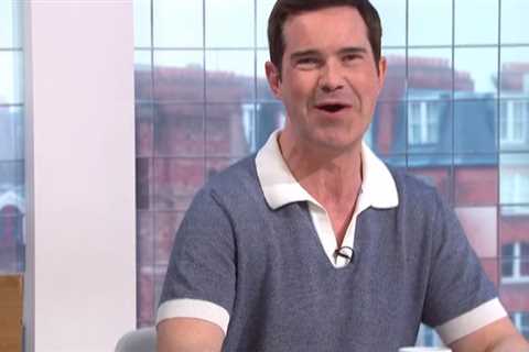 Sunday Brunch viewers in shock as ‘angry’ Jimmy Carr makes rare appearance without a suit as he..
