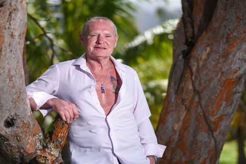 Paul Gascoigne branded ‘useless fart’ after failing to catch fish on Italian I’m A Celeb