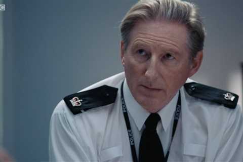 Line of Duty fans spot ANOTHER clue Hastings is corrupt after game-changing ‘definately’ spelling..