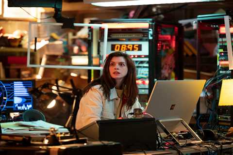 Who is in the cast of Amazon’s Solos?