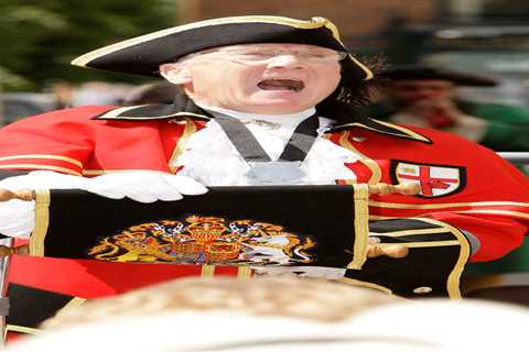 National town crier championships to be held in complete silence due to Covid