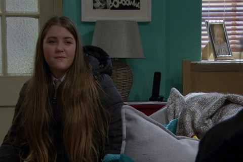 Emmerdale fans think they’ve solved VERY dark motive behind Cathy Hope’s new crush