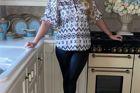 Beaming Paris Fury reveals growing baby bump and ‘dream to have big family’ while Tyson gears up..