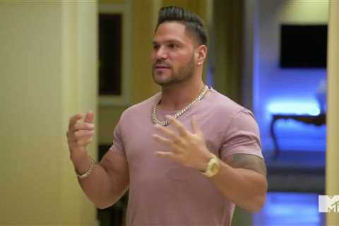 Jersey Shore fans demand Ronnie Ortiz-Magro be FIRED from series after he’s arrested for domestic..