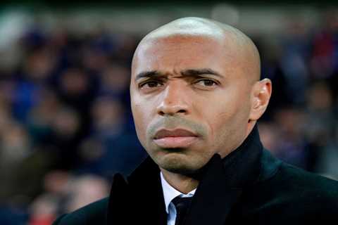 Racist trolls targeting footballers online will be tackled, vows government