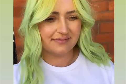 Gogglebox’s Ellie Warner reveals dramatic new look as she undergoes another hair transformation
