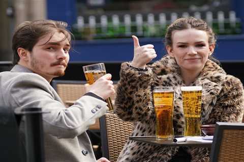 Brits to buy a pint without a vaccine passport after the PM shelved plans