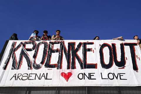 Arsene Wenger turns on Stan Kroenke as old boss vows to help £1.8bn Arsenal takeover bid by Daniel..