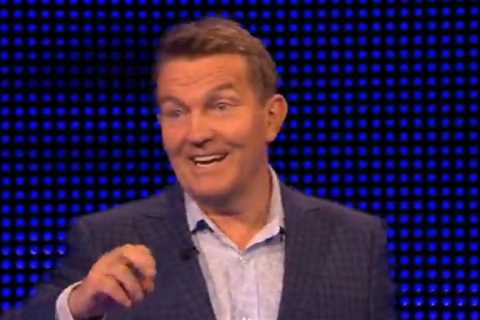The Chase’s Bradley Walsh scolded by contestant after VERY personal comment about Anne Hegerty’s..