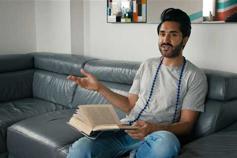 Who is Mobeen Azhar and what’s his net worth?