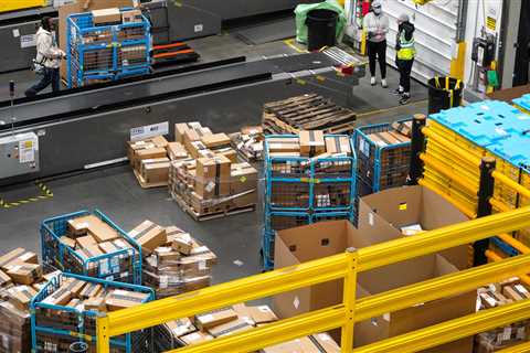 Amazon to raise pay for 500,000 workers.