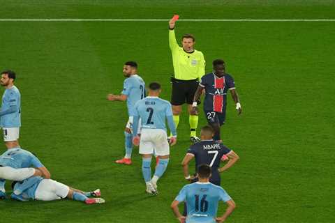 Arsene Wenger slams ‘stupid’ PSG for ‘mental collapse’ in 2-1 Man City loss after becoming..