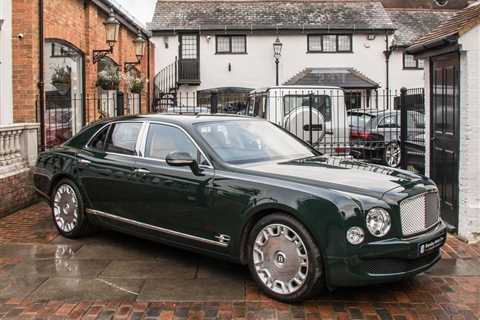 Posh Bentley once owned by the QUEEN and used at Buckingham Palace could be yours for £180,000