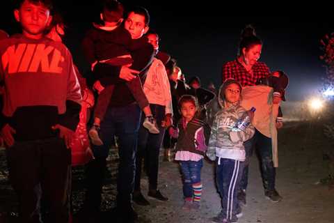 U.S. Shows Progress in Moving Migrant Children From Border Jails