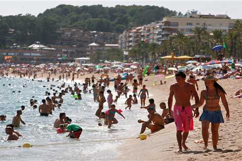 Britain’s borders to reopen for international travel to ‘handful’ of countries in 16 days
