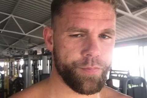 Billy Joe Saunders threatens to WITHDRAW from Canelo Alvarez fight over size of ‘phonebox’ ring