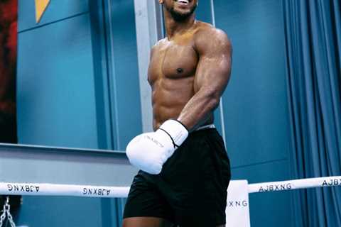 Anthony Joshua insists Tyson Fury wants his ‘chiselled’ looks and says ’12 pints a day’ claim was..