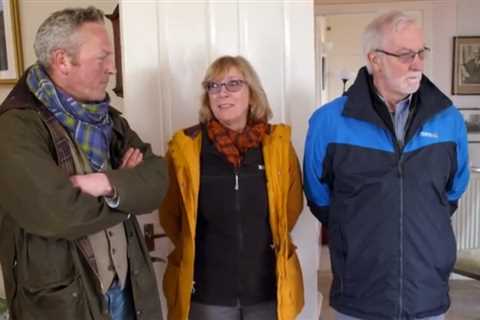 Escape to the Country’s Jules Hudson issues bleak warning to couple as he’s ‘thrown’ by rogue choice