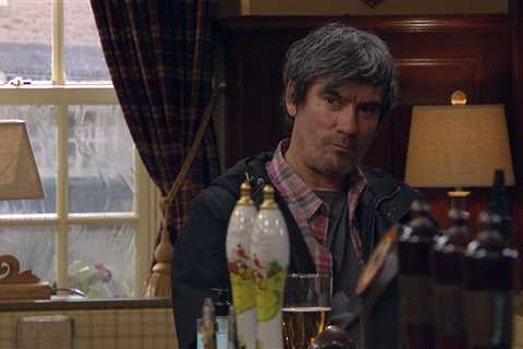 Emmerdale spoilers: Cain Dingle suspicious by Kim Tate’s strange behaviour