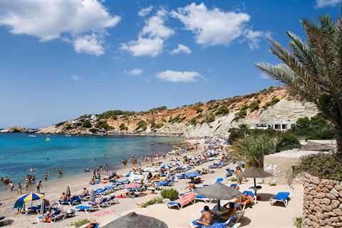Grant Shapps to hold green list press conference TONIGHT to reveal UK holiday plans