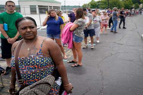 How Biden benefits are stifling economic recovery as average weekly unemployment payments nearly..