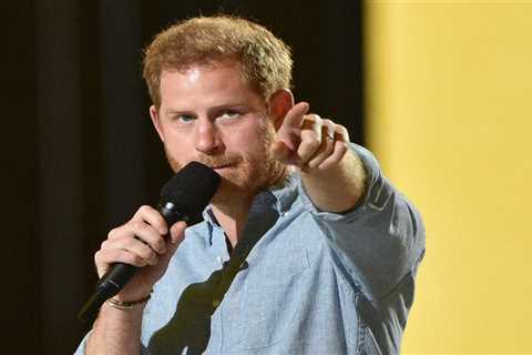 Prince Harry has been ‘itching to receive’ public adoration  &amp; loved ‘rock star vibe’ he had at ..