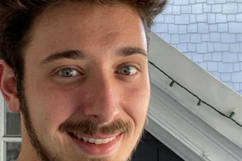 Friends fans open-mouthed as Lisa Kudrow posts rare pic of 23-year-old lookalike son