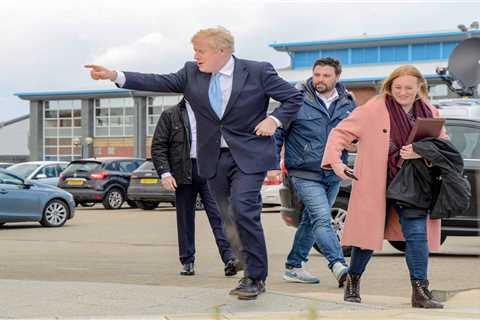 Could Boris Johnson SPEED UP lockdown roadmap? ‘Excellent’ data ahead of ‘positive’ announcement..