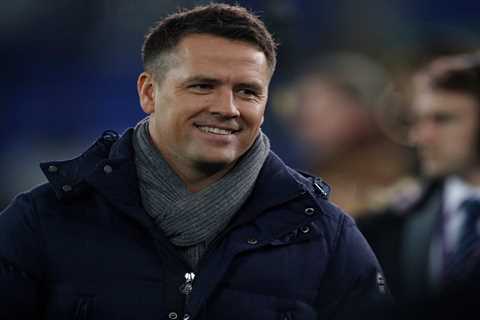 Michael Owen and Cesc Fabregas in Twitter debate after ex-Liverpool ace claims scoring goals is..